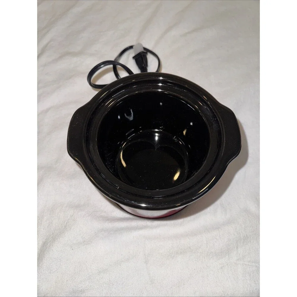 NEW - DISNEY - MICKEY MOUSE .65 Quart - 20 OZ. MINI Slow Cooker STONEWARE INSERT